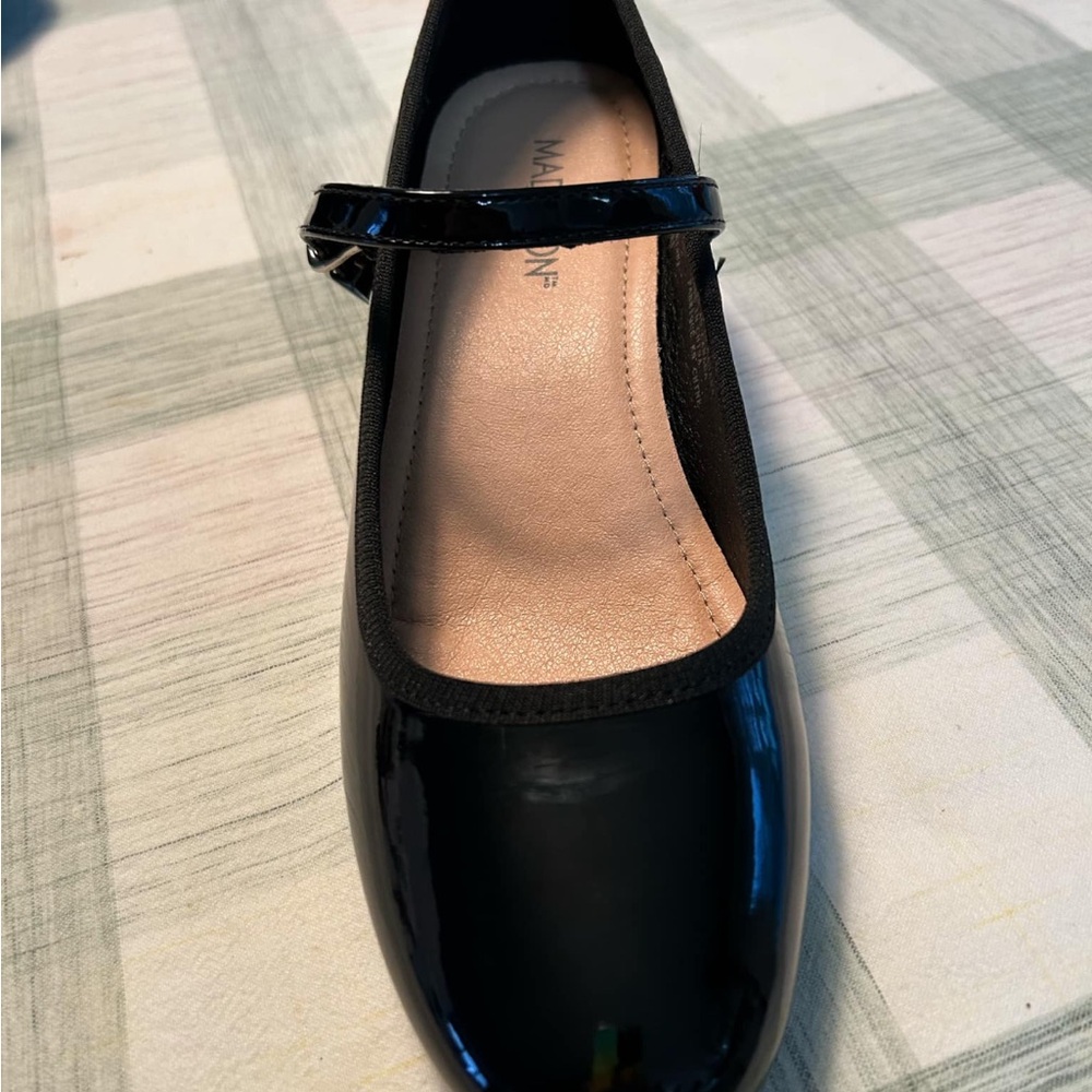 Maddison | Mary Jane Black Patent Shoes | Size 6 | Never worn | 1 1/2in heel - Picture 6 of 8